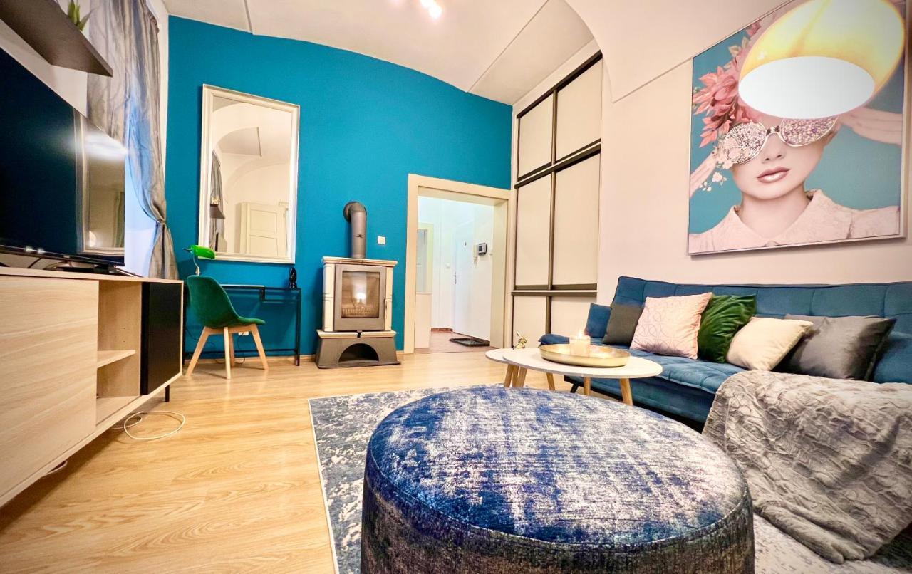 Apartment Elegant In
